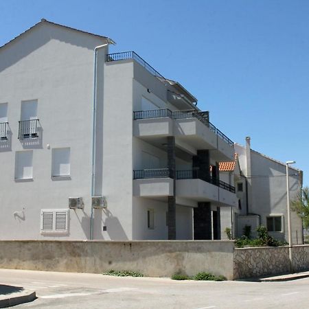 Apartmani Sara 2 Betina  Exterior foto
